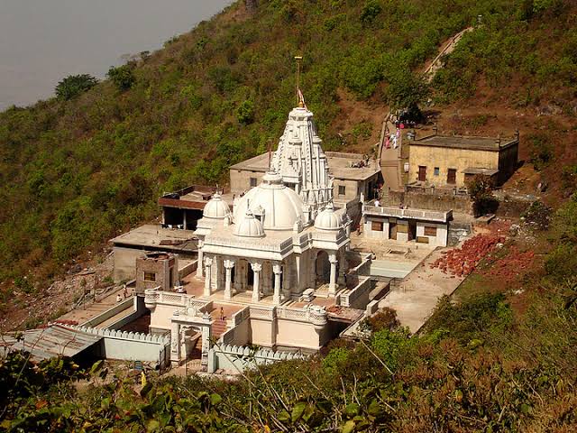 Sammed Shikharji Jain Temple Controversy