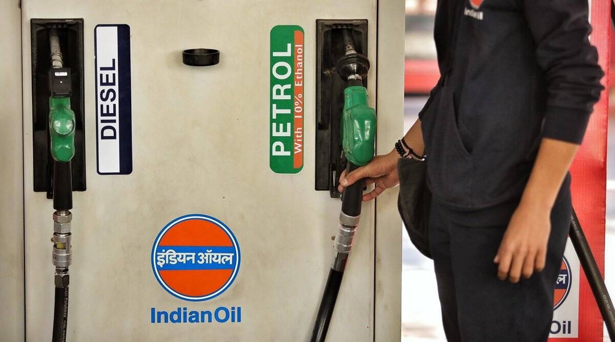 Before filling the tank check the new rate of petrol-diesel
