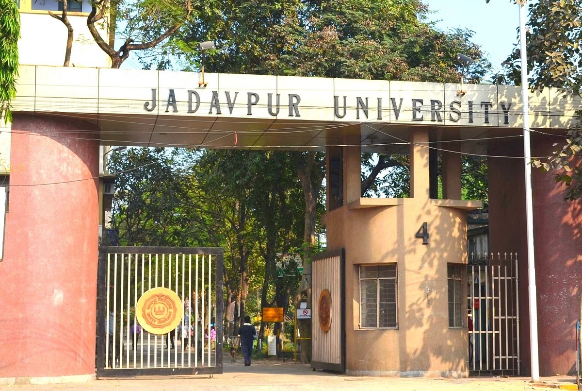 Jadavpur University alumnus arrested in connection with death of Swapnadeep Kundu