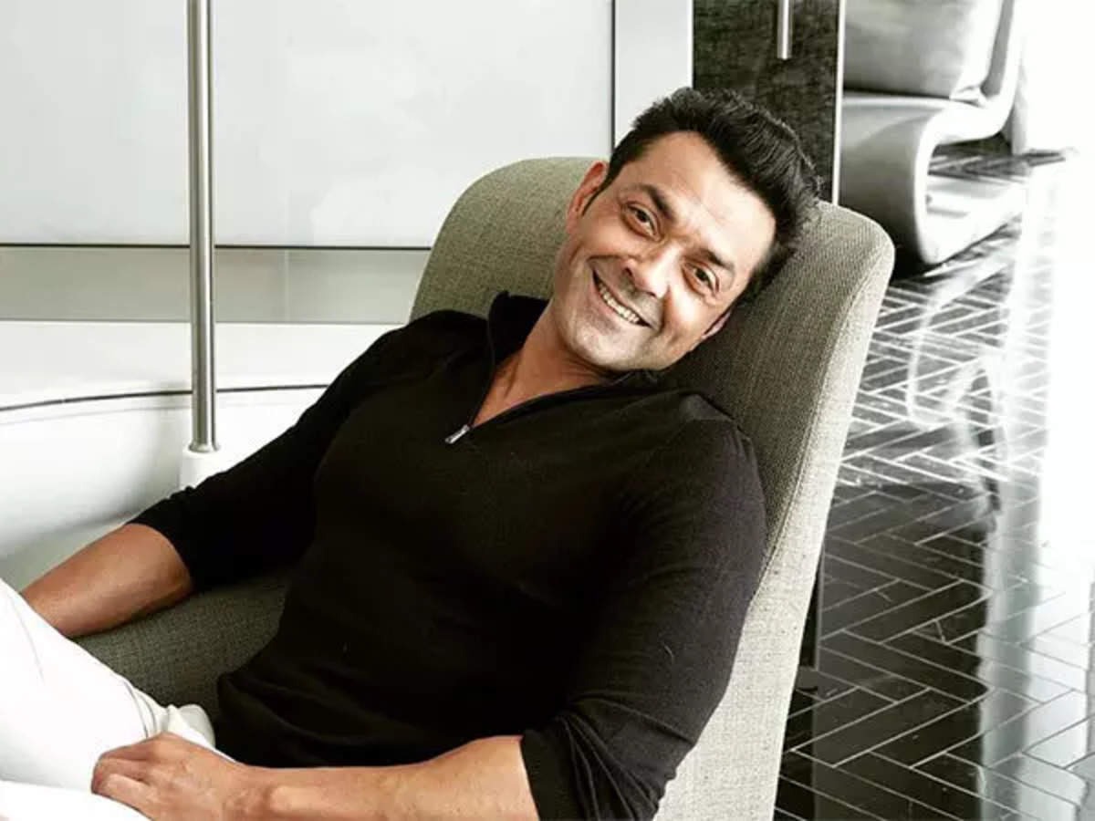 Bobby Deol gets mobbed at airport