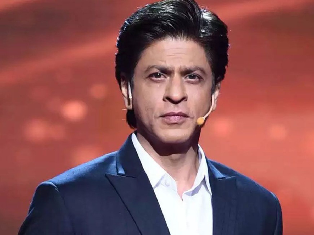 Internet applauds Shah Rukh Khan’s gesture towards ISRO Scientists