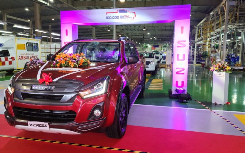 Isuzu Motors India celebrates one lakh vehicle rollout at Sri City plant