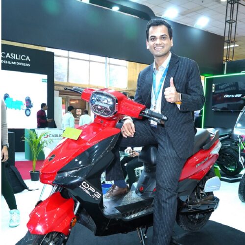 OPG Mobility launches Ferrato ‘DEFY 22’ electric scooter at Bharat Mobility Global Expo 2025