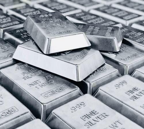 Silver futures surge: Prices jump by Rs 859 per kg