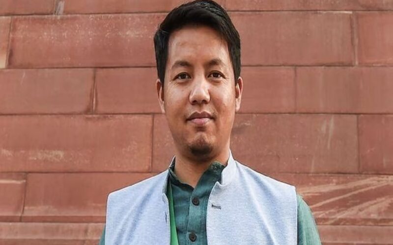 33 schools shine at Dentam TLM Exhibition in Sikkim