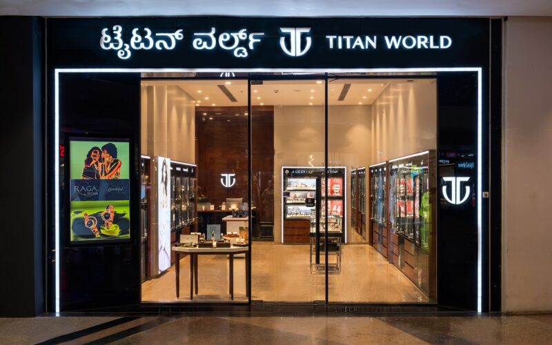 Titan World unveils exclusive Mother’s Day perfume-making experience across India